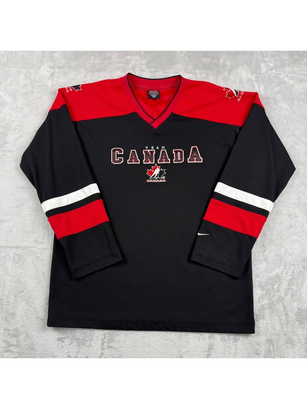 Vintage Nike Team Canada Youth L Hockey Jersey V Neck Y2K Sportswear Korea Made